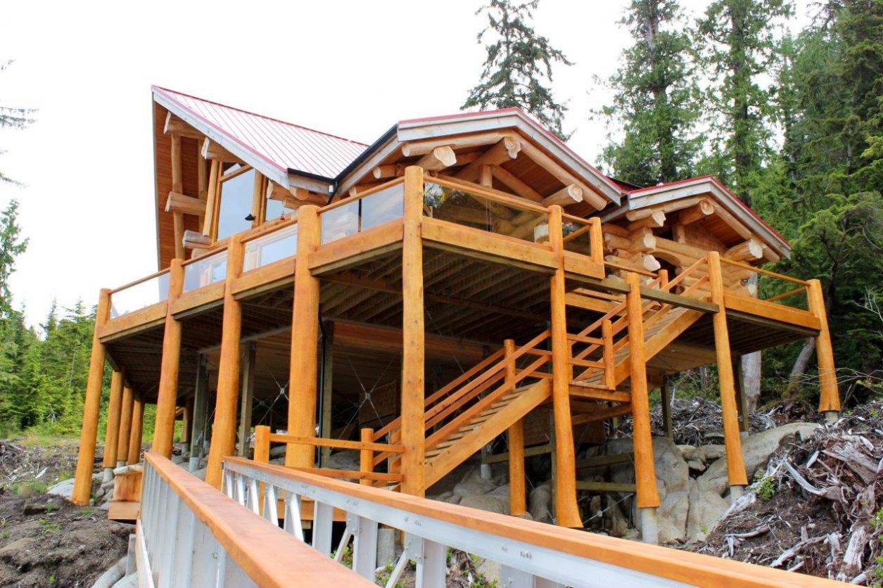 Duncanby Lodge, Rivers Inlet BC